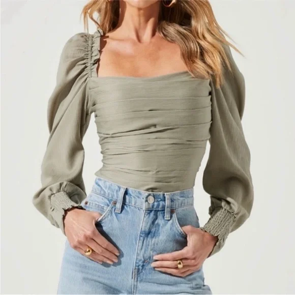 ASTR THE LABEL Square Neck Puff Sleeve Top Smocked Women Small Sage Green - Picture 1 of 4